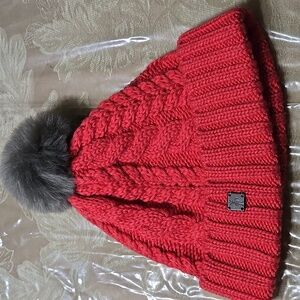 Smartwool Red Knit Pom-Pom Beanie 50% Merino Wool